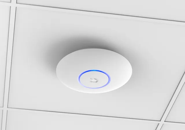 Ubiquiti Networks UBI-UAP-AC-PRO 24/5Ghz 450/1300Mbps 122m - (Enterprise Computing > Routers) Po...